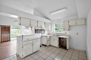 12728 DUNHILL DRIVE, TAMPA, FL 33624 - MLS#MFRO6341334