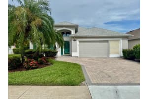 681 Misty Creek Dr, MELBOURNE