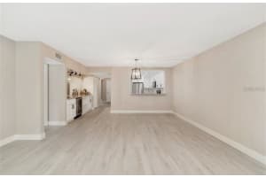 13 ESCONDIDO CIRCLE, ALTAMONTE SPRINGS, FL 32701 - MLS#MFRO6341501