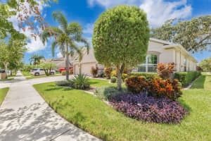 1640 LAKE PARKWAY DRIVE, ST CLOUD, FL 34771 - MLS#MFRO6341579