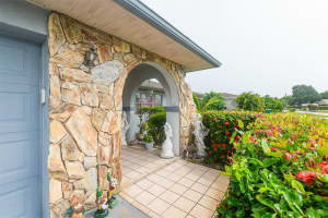 208 VERADA AVENUE, Port Saint Lucie, FL 34983 Sold 10/27/25