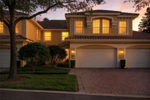 42 Camino Real Blvd #402, HOWEY IN THE HILLS
