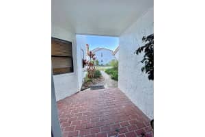 5082 ERNST COURT, ORLANDO, FL 32819 - MLS#MFRO6341799