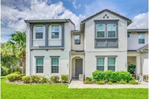 202 Captiva Dr, DAVENPORT