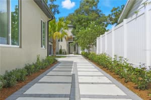 728 ELLWOOD AVENUE, ORLANDO, FL 32804 - MLS#MFRO6341931