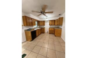 500 AVENUE L NE, WINTER HAVEN, FL 33881 - MLS#MFRO6341937