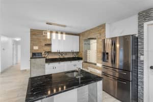819 ROYAL OAK DRIVE, ORLANDO, FL 32809 - MLS#MFRO6341962