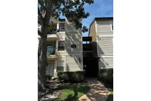 1916 LAKE ATRIUMS CIRCLE, ORLANDO, FL 32839 - MLS#MFRO6341983