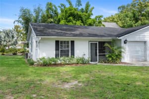 125 RHODES STREET, MOUNT DORA, FL 32757 - MLS#MFRO6341986