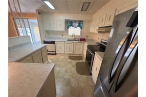 1018 SOUTHLAND DRIVE, TAVARES, FL 32778 - MLS#MFRO6342010