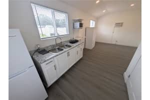 1002 KIRKLAND DRIVE, TAMPA, FL 33619 - MLS#MFRO6342069
