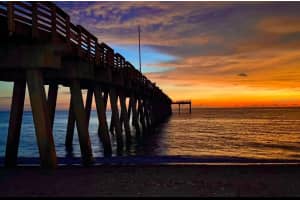 821 LAGUNA DRIVE, VENICE, FL 34285 - MLS#MFRO6342075