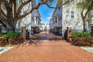 3315 W DE LEON ST #20, TAMPA, FL 33609 - MLS#MFRO6342163