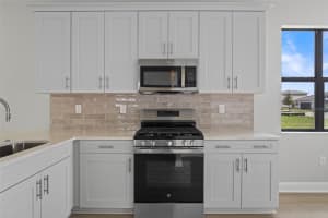 18340 ROCKPORT PLACE, LAKEWOOD RANCH, FL 34211 - MLS#MFRO6342189