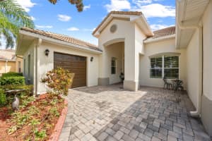 3856 SHORESIDE DRIVE, KISSIMMEE, FL 34746 - MLS#MFRO6342271