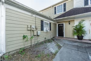 6218 OAK CLUSTER CIRCLE, TAMPA, FL 33634 - MLS#MFRO6342387