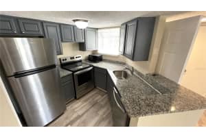 1932 Lake Atriums Cir #65, ORLANDO