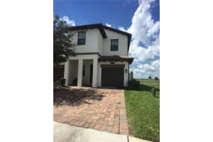 1340 Royal St George Blvd, DAVENPORT
