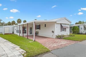 47 COCOS PLUMOSA DRIVE, EUSTIS, FL 32726 - MLS#MFRO6342634