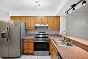 8411 LAURELON PLACE, TEMPLE TERRACE, FL 33637 - MLS#MFRO6342685