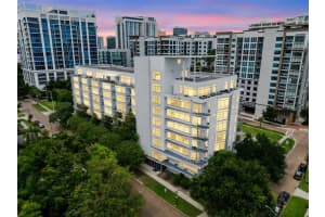 525 JACKSON STREET, ORLANDO, FL 32801 - MLS#MFRO6342713