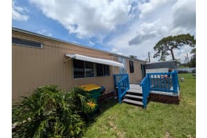2751 BURROWS AVENUE, KISSIMMEE, FL 34744 - MLS#MFRO6342759