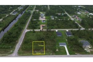 464 COLUMBUS BLVD, LEHIGH ACRES, FL 33974 - MLS#MFRO6342815