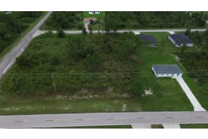 464 COLUMBUS BLVD, LEHIGH ACRES, FL 33974 - MLS#MFRO6342815