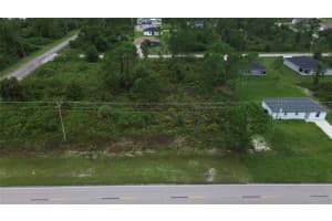 464 COLUMBUS BLVD, LEHIGH ACRES, FL 33974 - MLS#MFRO6342815