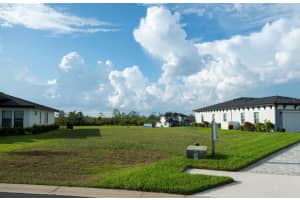 338 SPINNAKER COURT, AUBURNDALE, FL 33823 - MLS#MFRO6342823