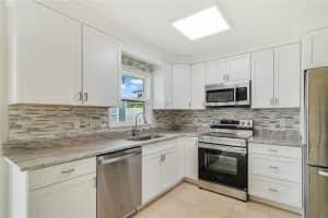 1718 HART LANE, ORLANDO, FL 32804 - MLS#MFRO6342840
