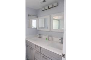 5009 LAGUNA BAY CIRCLE, KISSIMMEE, FL 34746 - MLS#MFRO6342999