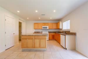 6924 LAKE EAGLEBROOKE DRIVE, LAKELAND, FL 33813 - MLS#MFRO6343002