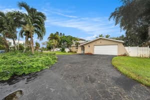 3401 COQUINA KEY DRIVE, ST PETERSBURG, FL 33705 - MLS#MFRO6343032