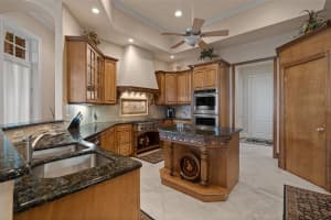 631 OLD MOUNT DORA ROAD, EUSTIS, FL 32726 - MLS#MFRO6343073