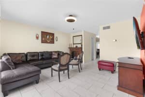 2004 LUDLOW LANE, ORLANDO, FL 32839 - MLS#MFRO6343103