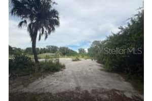 741 COMBEE ROAD, LAKELAND, FL 33801 - MLS#MFRO6343121