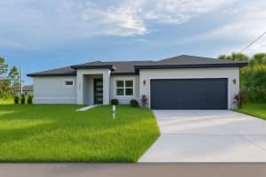 200 Farley St Sw, PALM BAY