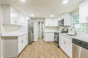 604 OAK STREET, WILDWOOD, FL 34785 Sold 10/21/25