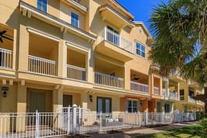 1677 Utica Trl, LAKE MARY