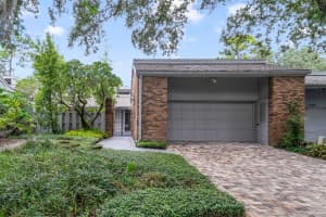 220 Pine Cone Ln, LONGWOOD