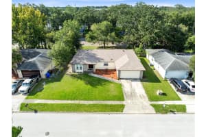 2402 FRANKLIN DRIVE, KISSIMMEE, FL 34744 - MLS#MFRO6343498