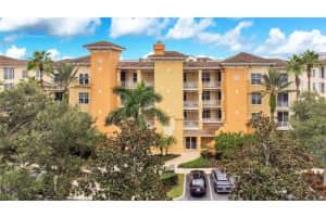 6350 WATERCREST WAY, LAKEWOOD RANCH, FL 34202 - MLS#MFRO6343663