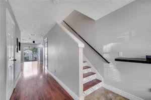 200 STERLING SPRINGS LANE, ALTAMONTE SPRINGS, FL 32714 - MLS#MFRO6343707