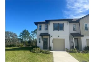 1545 Discovery St, DAVENPORT