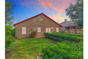 332 LIMIT AVENUE, MOUNT DORA, FL 32757 - MLS#MFRO6343818