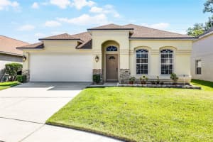 215 Bronze Leaf Ct, APOPKA