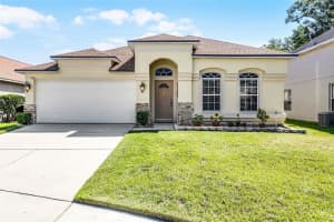 215 BRONZE LEAF COURT, APOPKA, FL 32703 - MLS#MFRO6343821