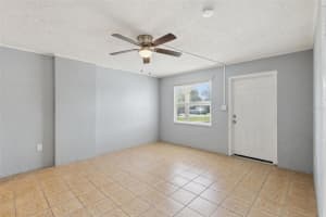 1086 HIBISCUS COURT, TAVARES, FL 32778 - MLS#MFRO6343837