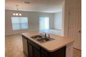 MLS# MFRO6343913, Groveland, Florida 34736